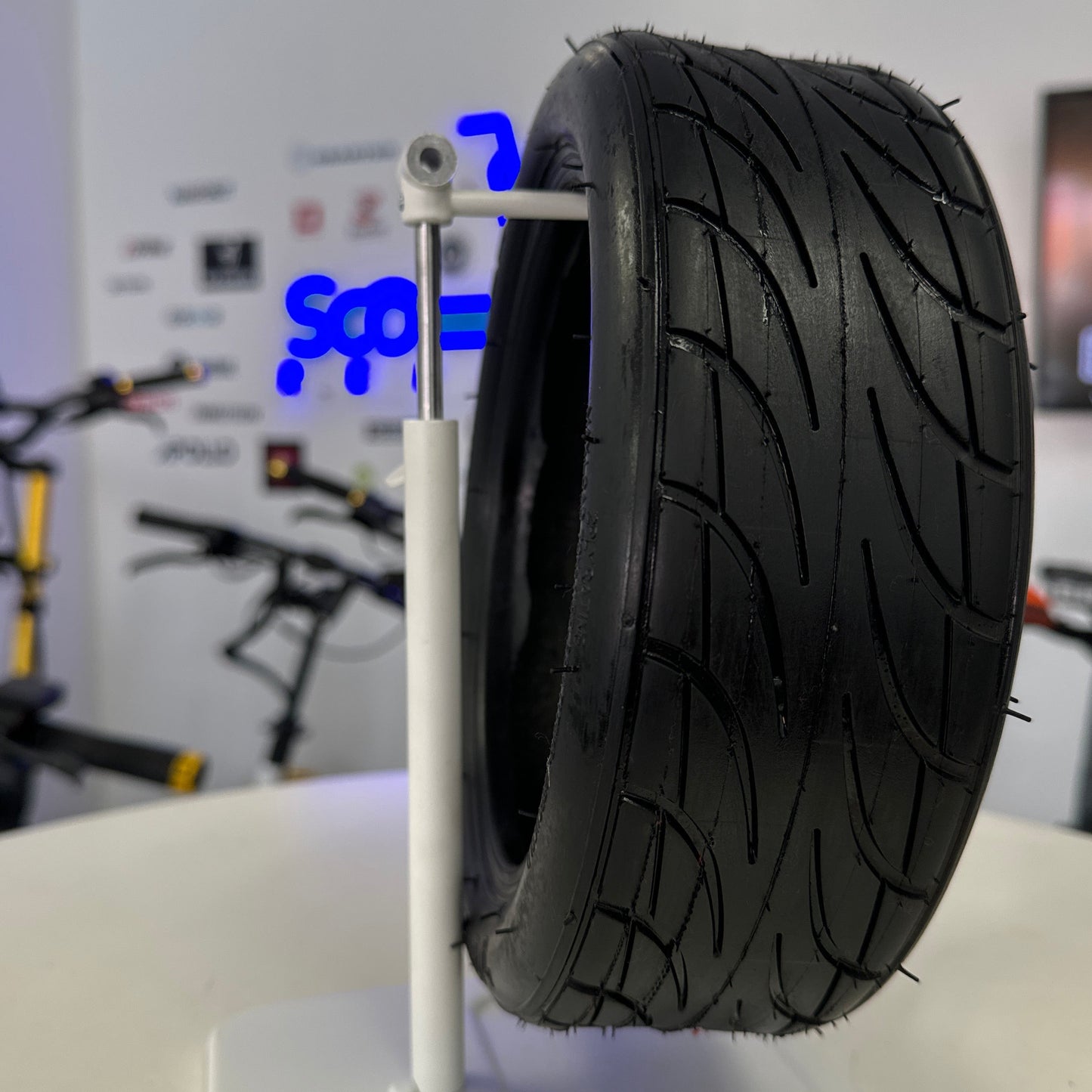 70/65-6.5 Tubeless Tire for Electric Scooter | Performance Replacement